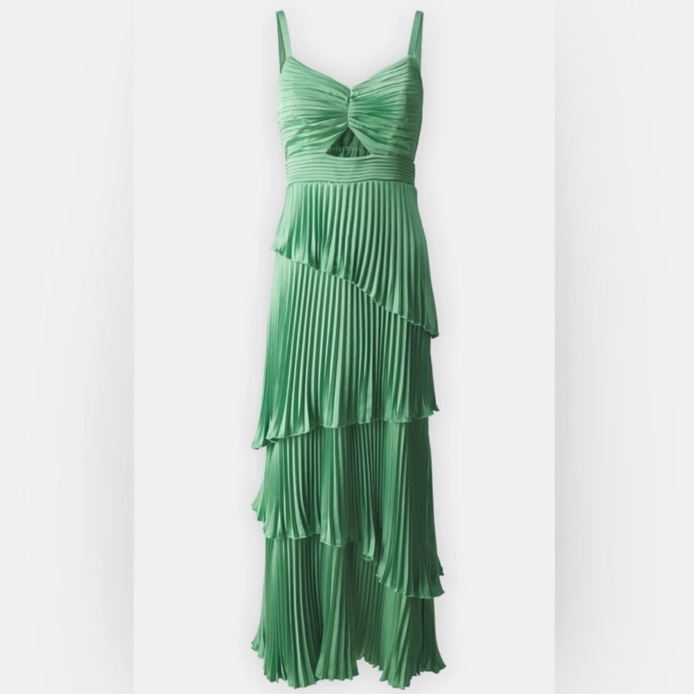Abercrombie & Fitch Tiered Pleated Midi Dress in Spruce Green - Picture 4 of 5